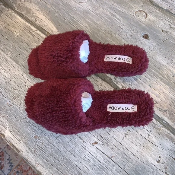 Top Moda Burgundy Boucle Fuzzy Slip On Flats or Slippers Hard Soles NEW SIZE 7 - Picture 4 of 5